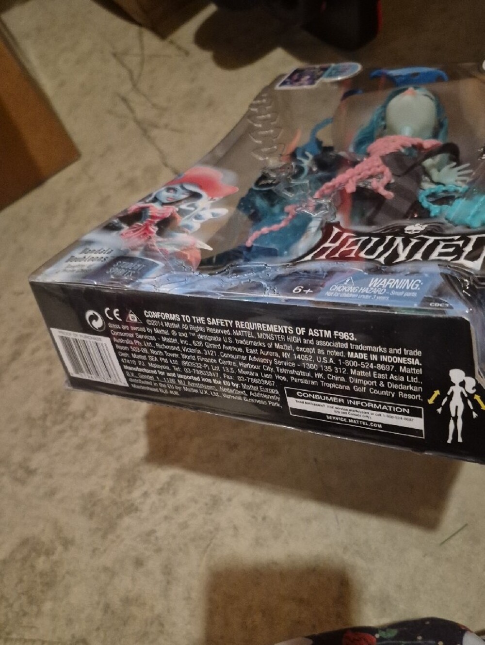 monster high Vandala Doubloons Doll - Teal, Pink & Purple ( Unopened CIB) - Picture 6 of 6